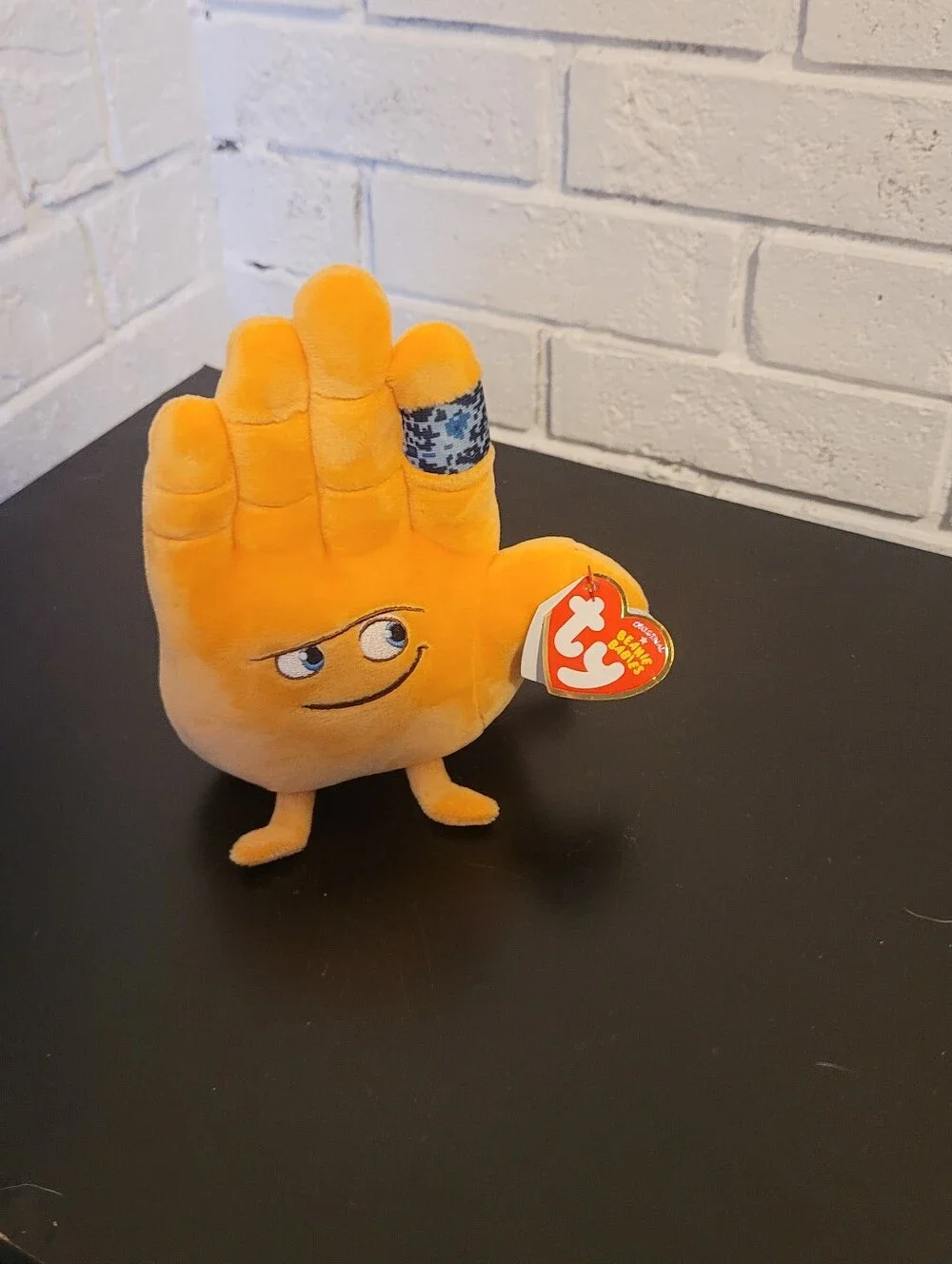 ​Ty Beanie Babies The Emoji Movie Hi-5 Hand Plush NWT